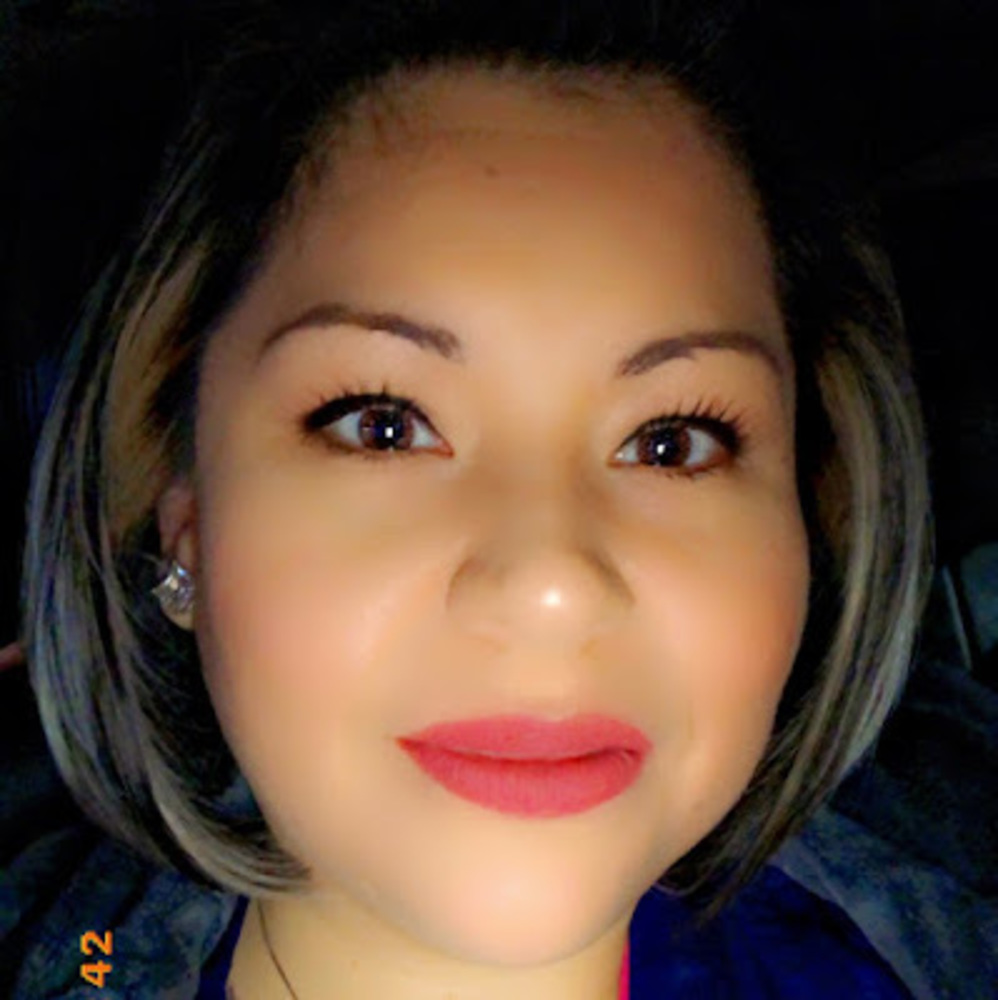 Meet your Posher, Alejandra